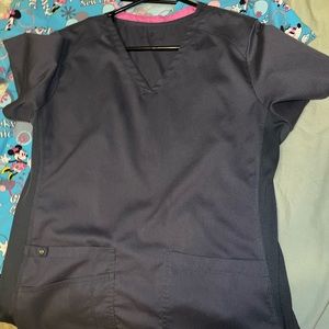 Scrubs size large. Bought new & I prefer sets, I never wore them more than twice